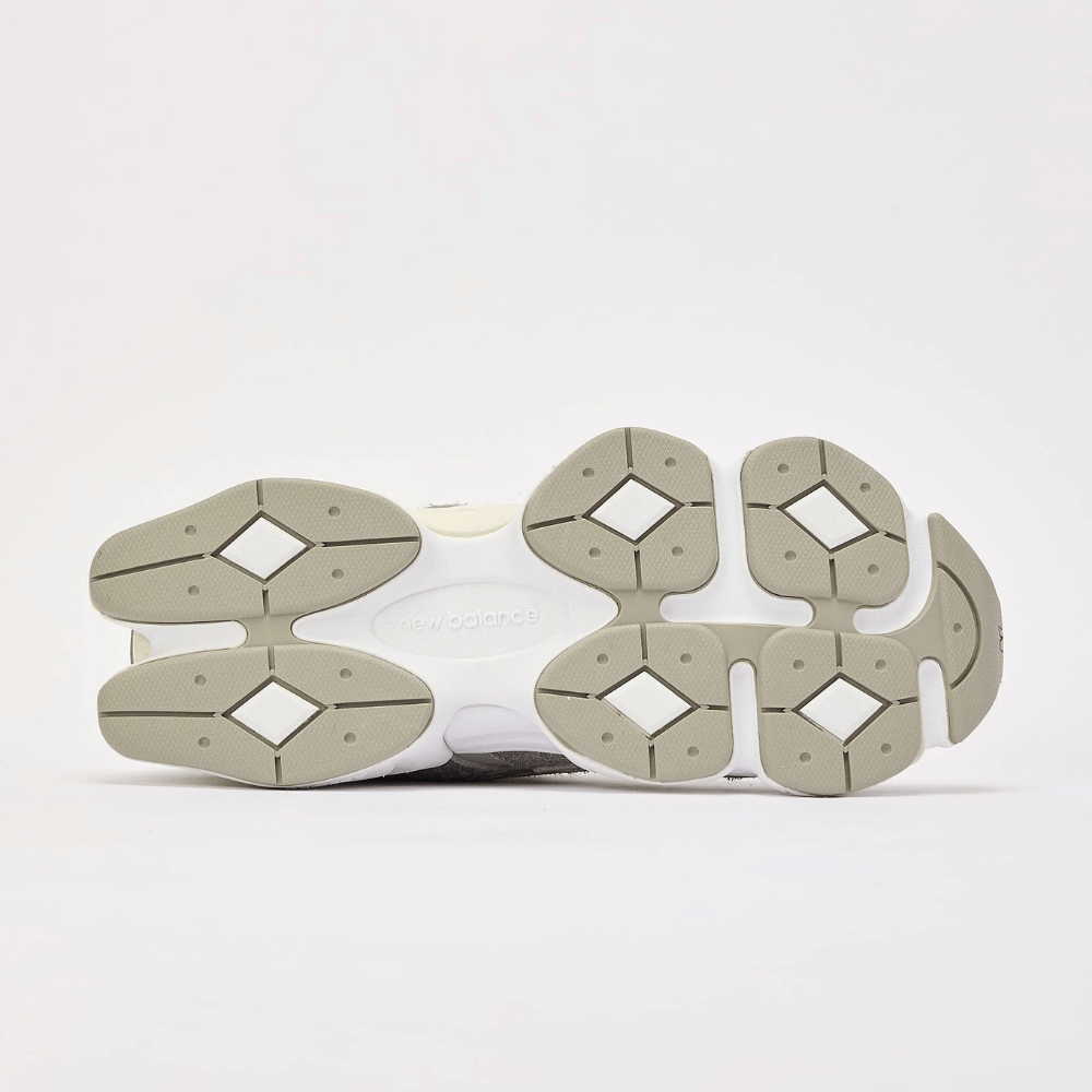 9060 White Grey