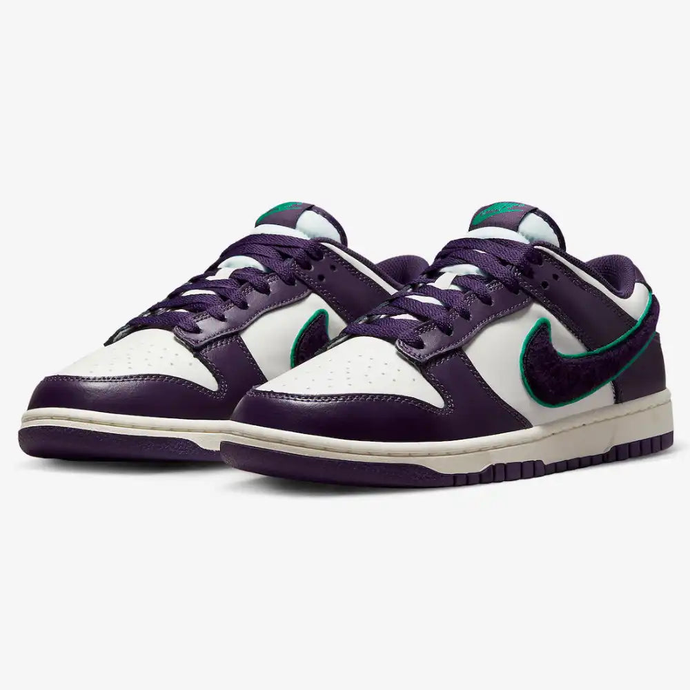 Dunk Low Purple Chenille Swoosh Sail Grand
