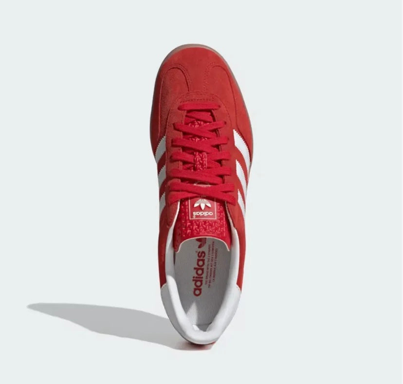 White Gazelle Indoor Scarlet Cloud