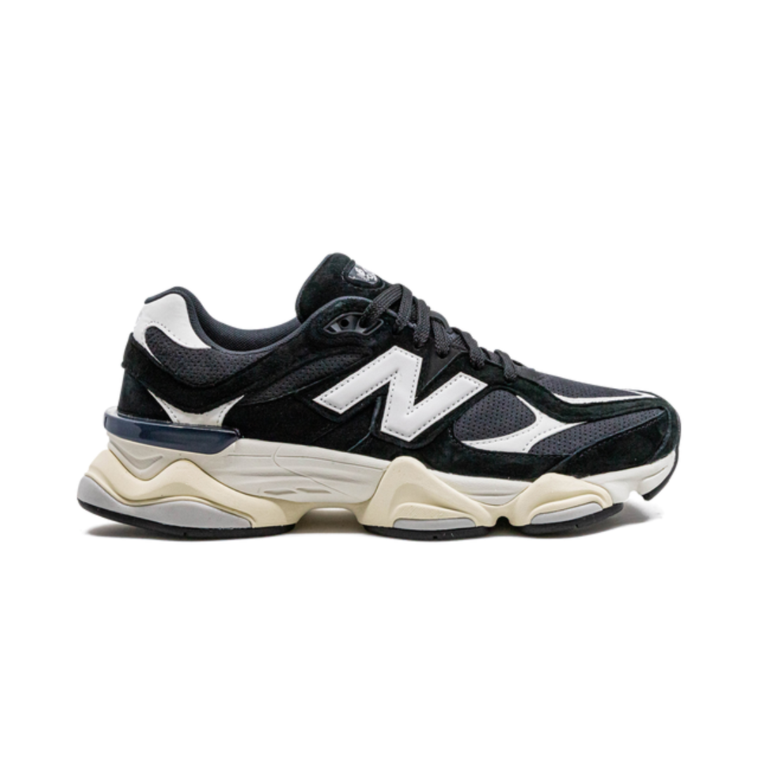 9060 Black