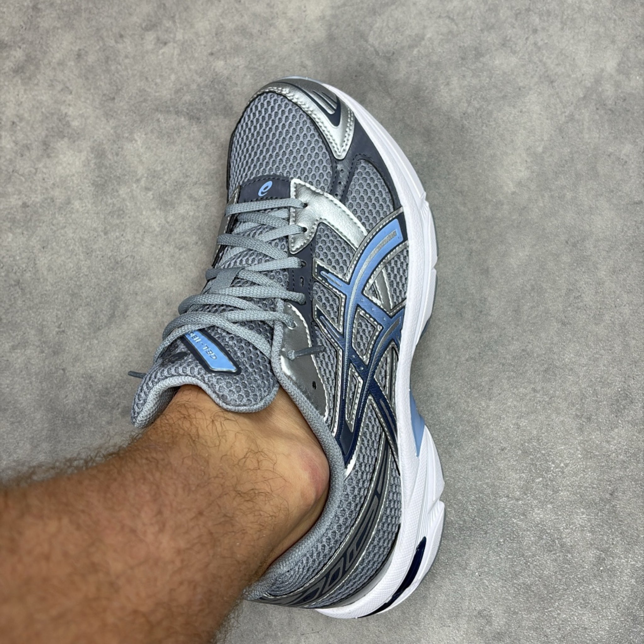 Gel 1130 Pure Silver Gravel Pure Silver