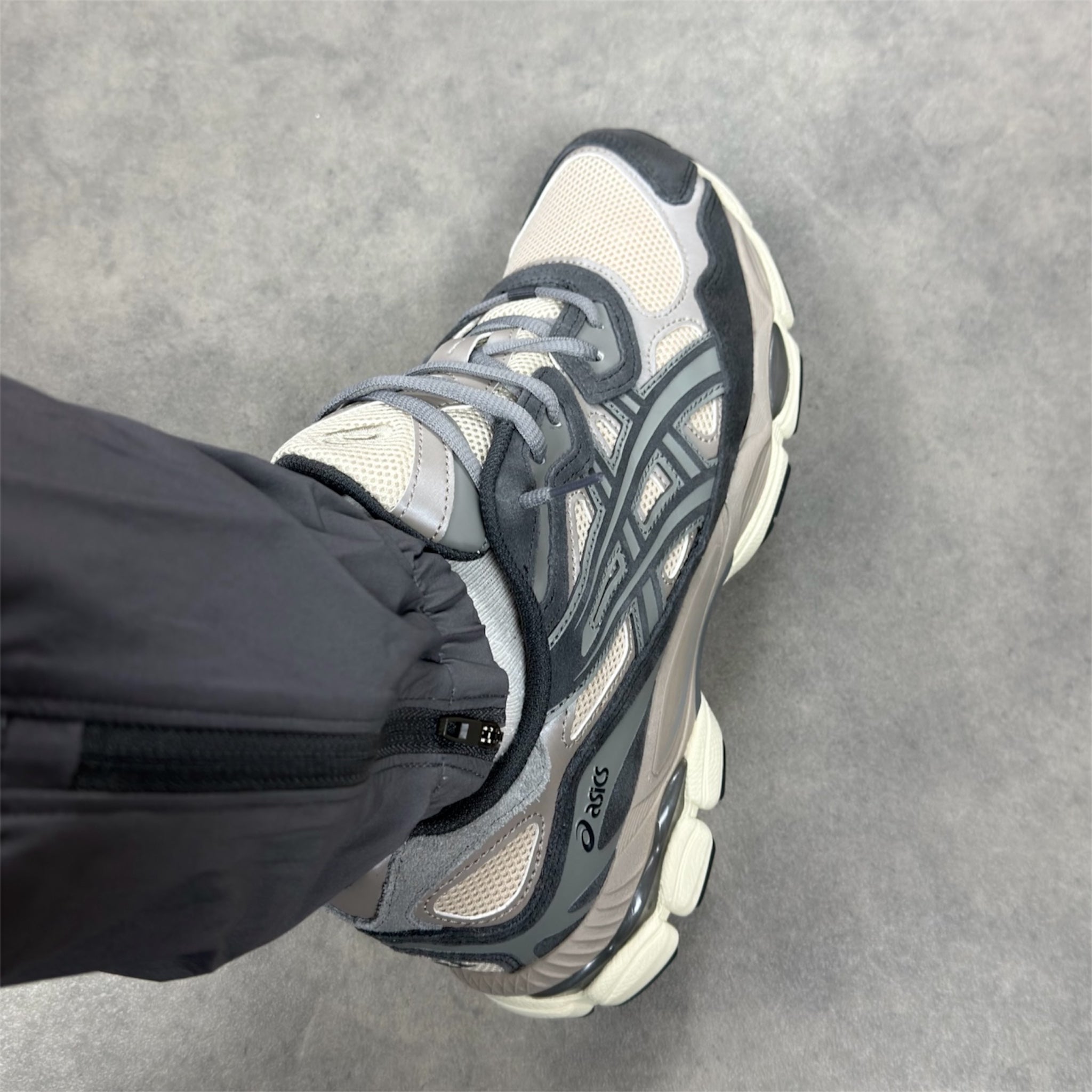 Gel NYC Grey Oatmeal Obsidian