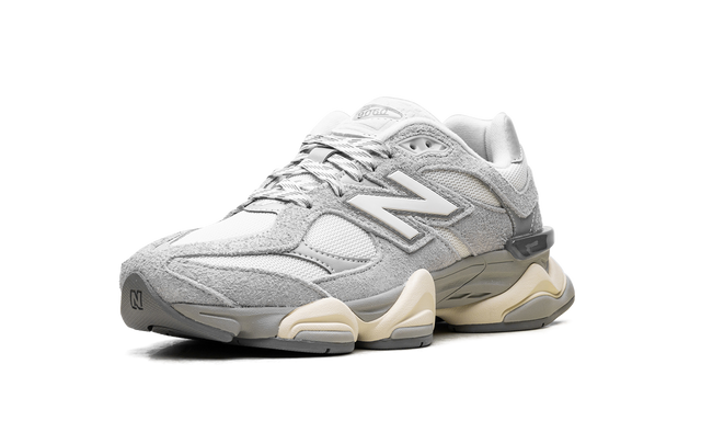 9060 White Light Grey