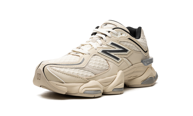 9060 Black Turtledove Silver Metallic