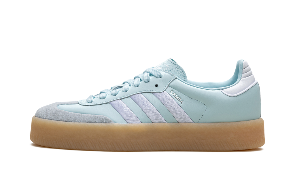 Sambae Silver Almost Blue Metallic Gum