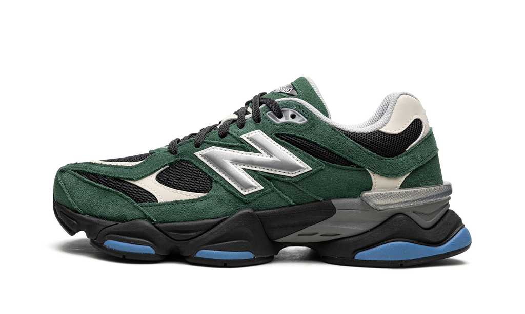 9060 Green Forest