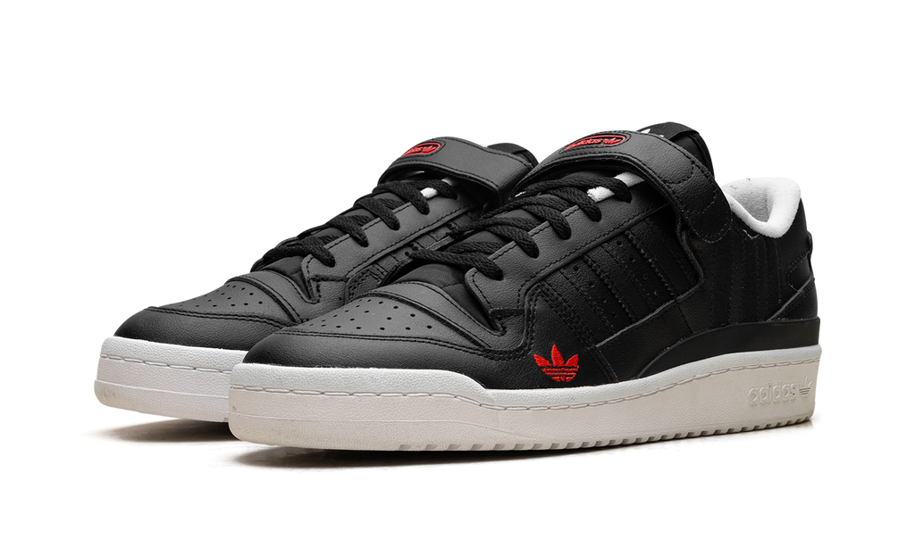 Black Forum Low