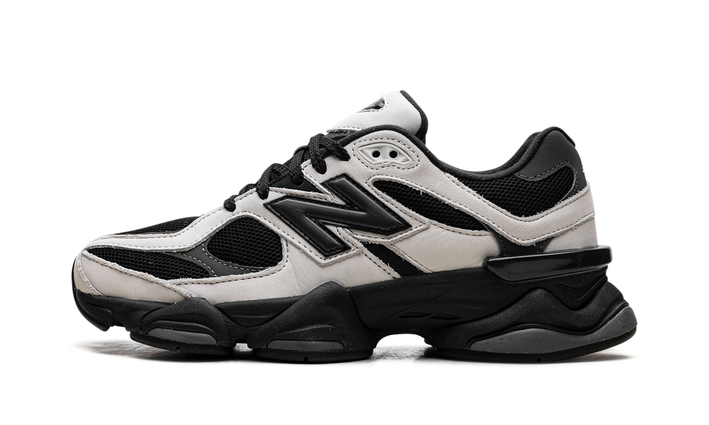 9060 White Off Black