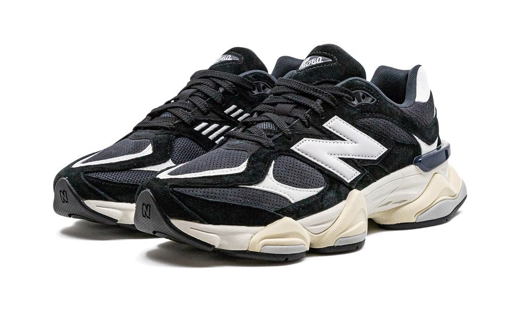 9060 Black