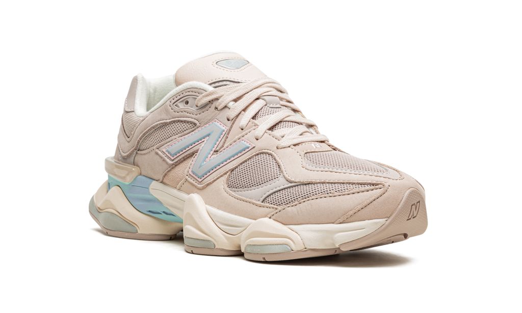 9060 Ivory