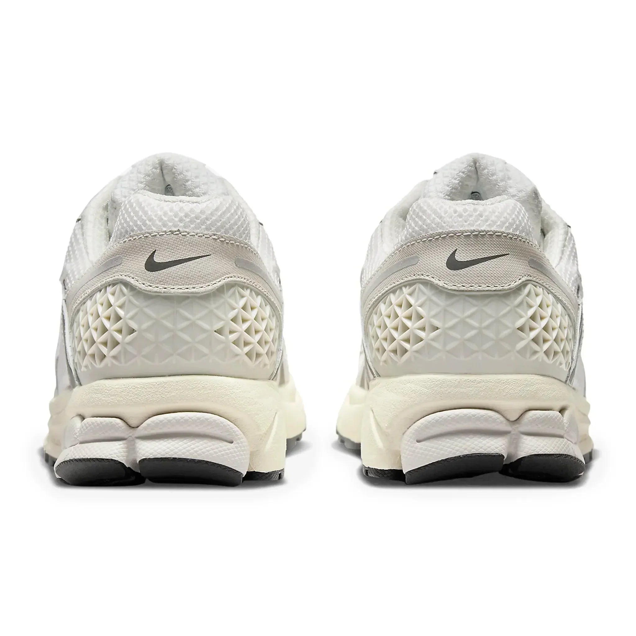Air Zoom Vomero 5 Platinum Tint