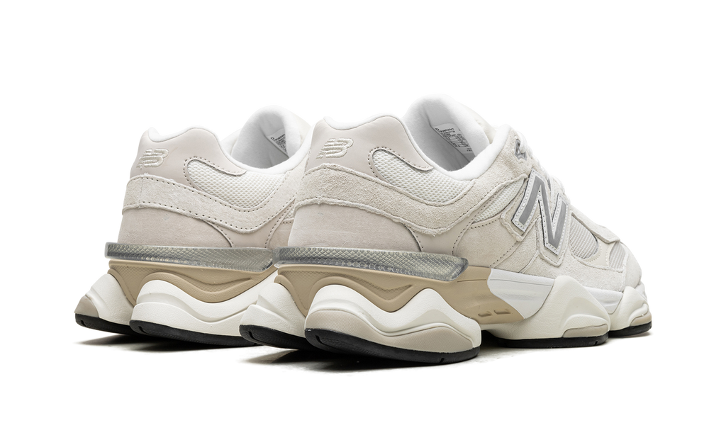 9060 Sea Salt Moonbeam