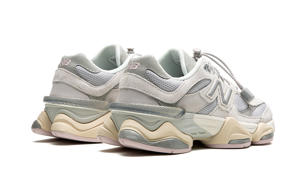 9060 Grey Lilac