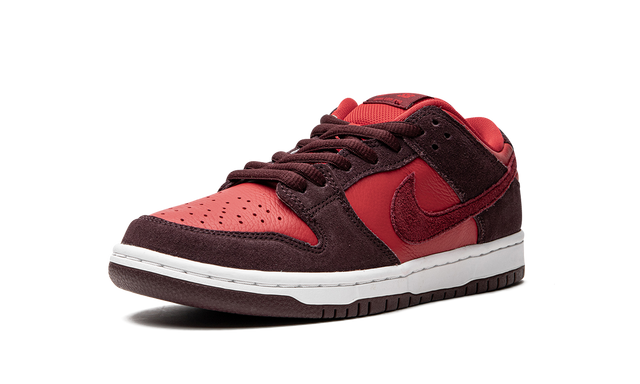Dunk Low SB Cherry