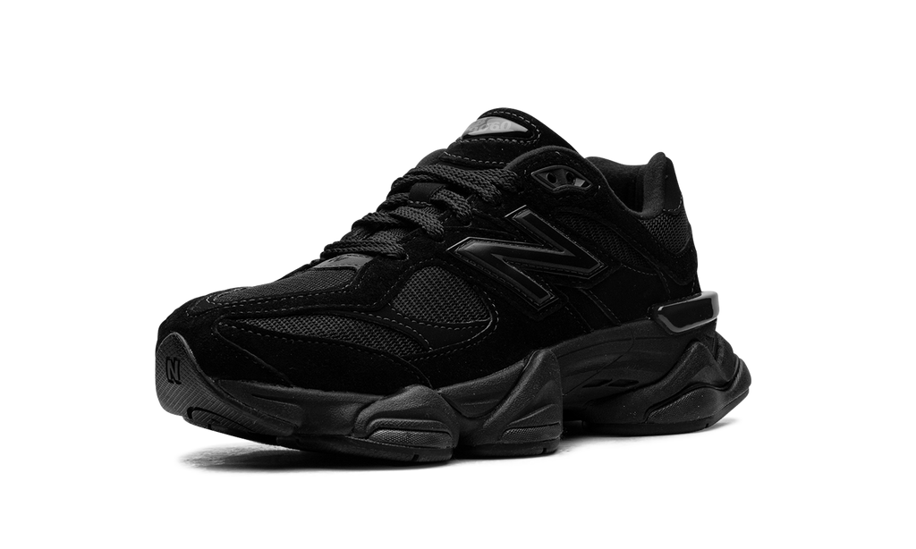 9060 Black Triple