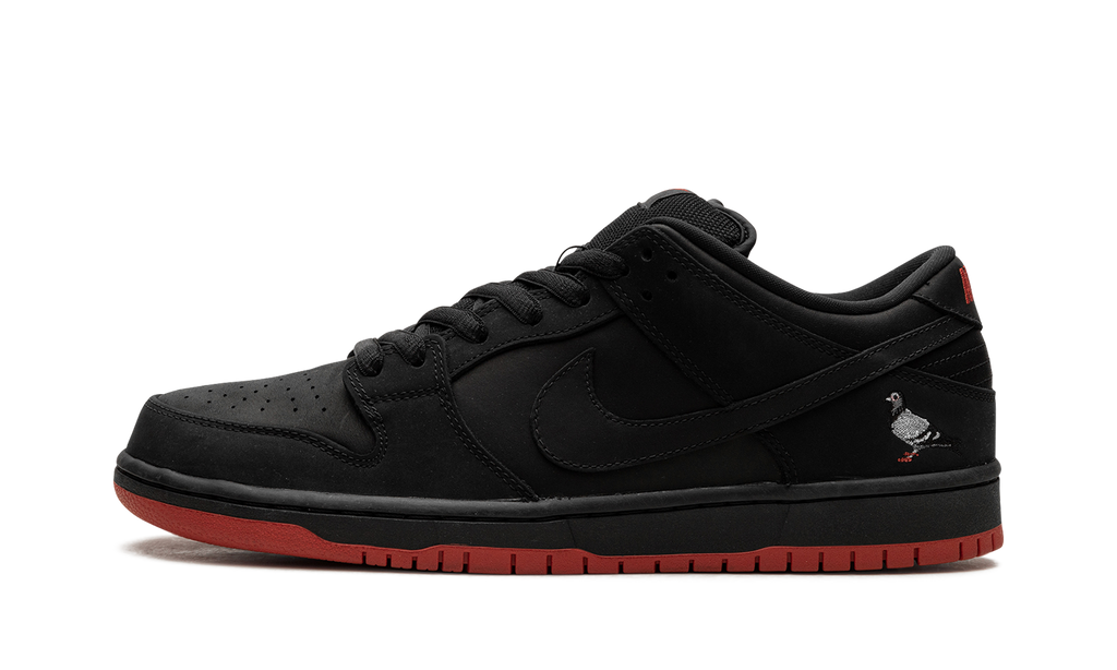 Dunk Low Black SB Pigeon