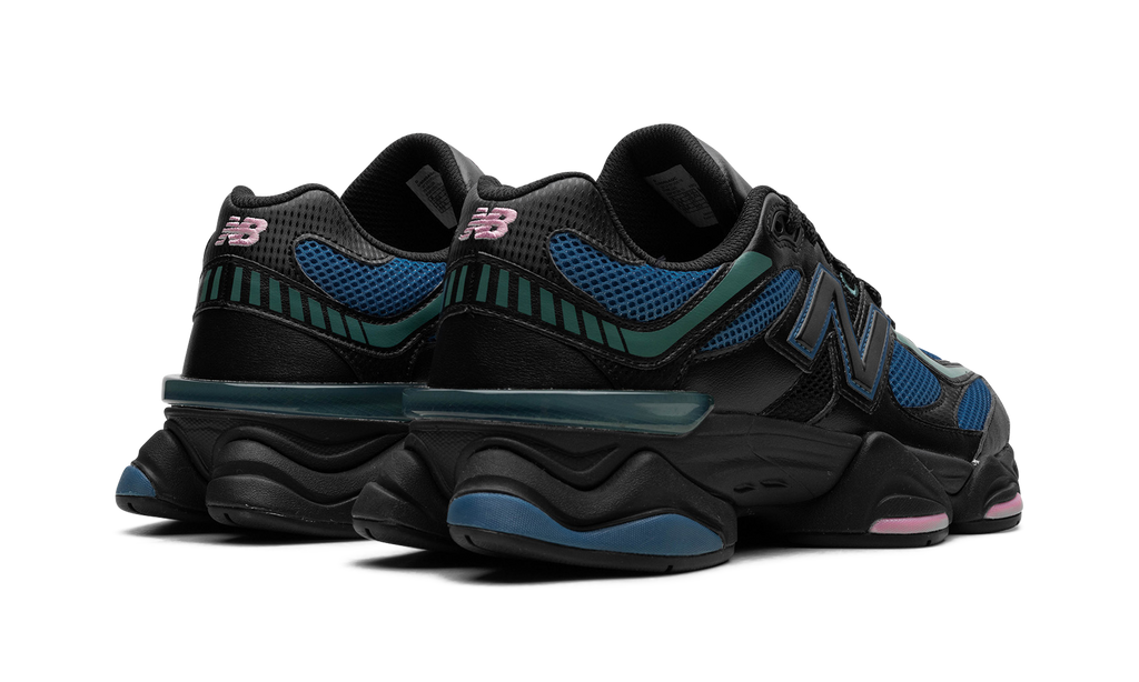 9060 Black Blue Agate