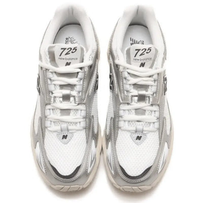 White 725 Metallic Silver