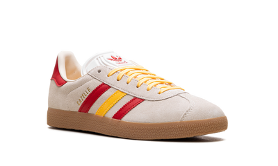 White Gazelle Spark Scarlet