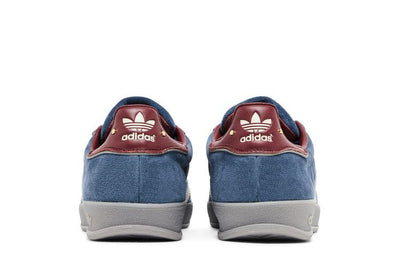 Navy Gazelle Indoor Crew Burgundy