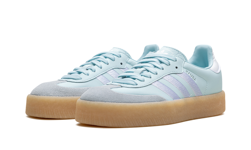 Sambae Silver Almost Blue Metallic Gum