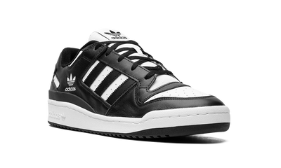 Black Forum Low Core