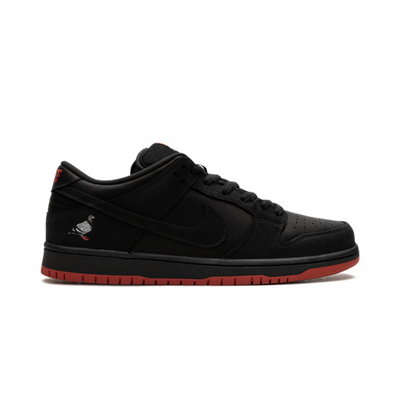 Dunk Low Black SB Pigeon