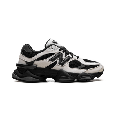 9060 White Off Black