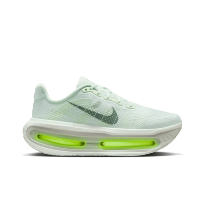 Green Vomero Premium Barely Volt