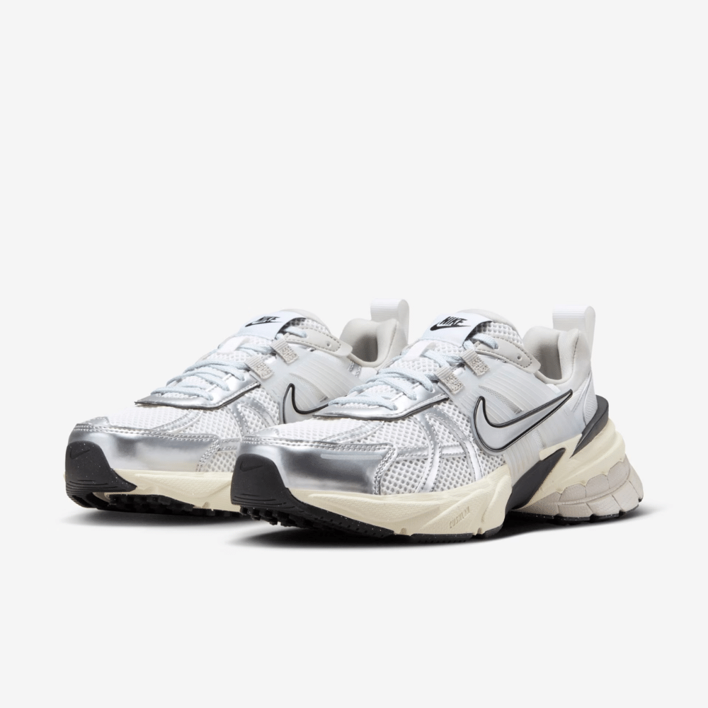 Summit White V2K Run Summit White Metallic Silver