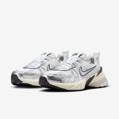 Summit White V2K Run Summit White Metallic Silver
