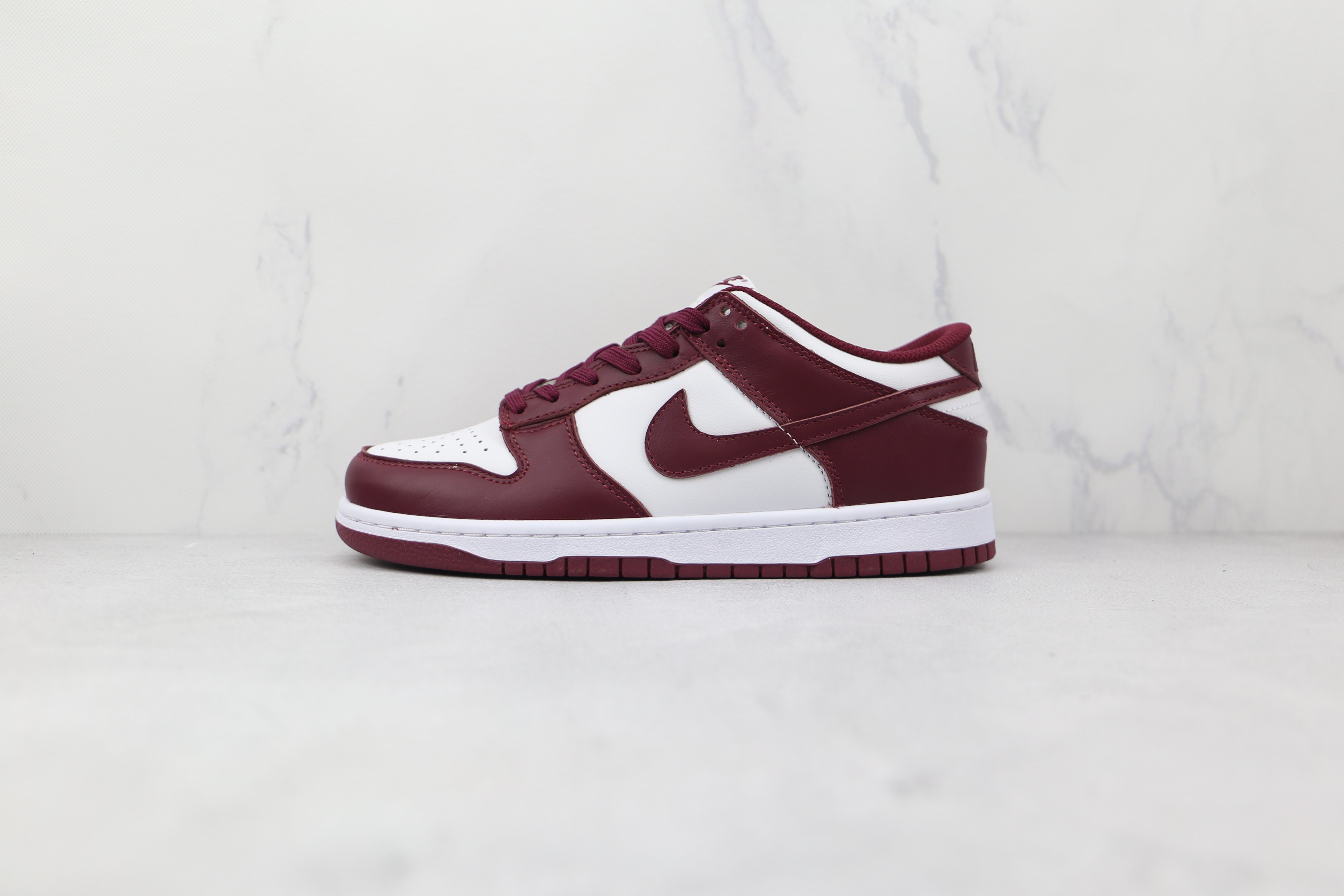 Dunk Low Bordeaux