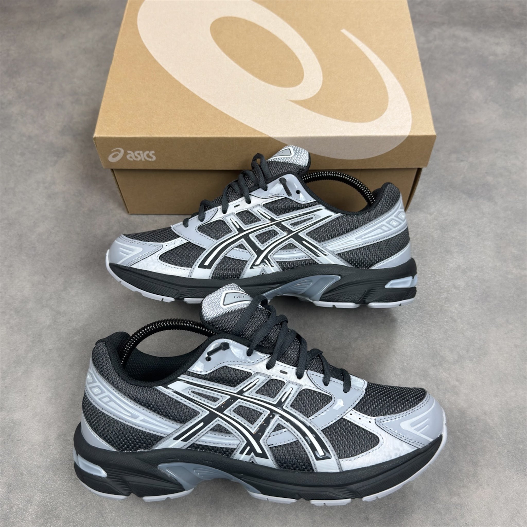 Gel 1130 Grey Graphite Gravel