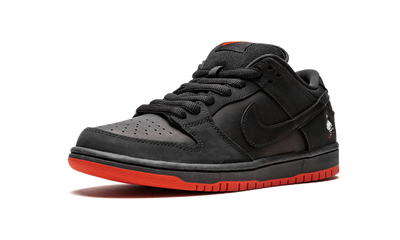 Dunk Low Black SB Pigeon