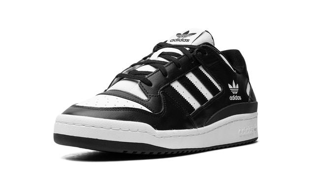 Black Forum Low Core
