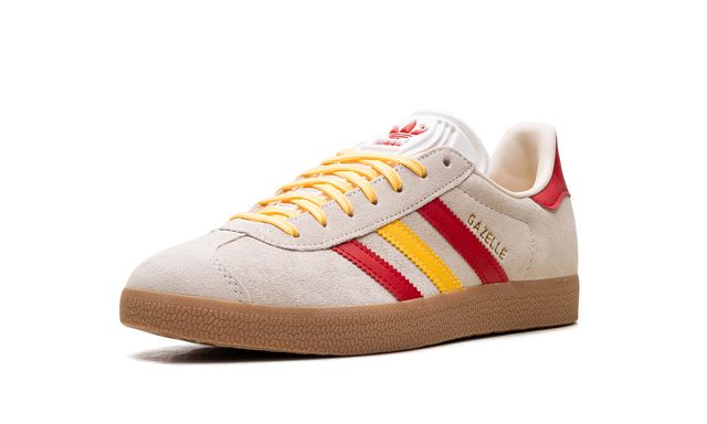 White Gazelle Spark Scarlet