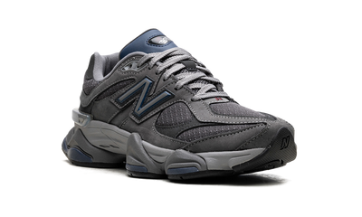 9060 Grey Castlerock