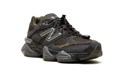9060 Black Blacktop/Dark Moss/Black
