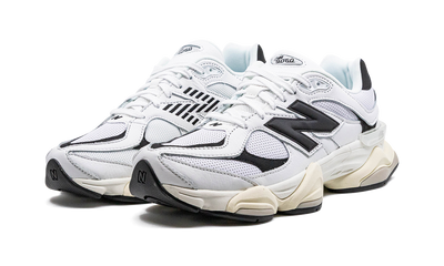 9060 White Black