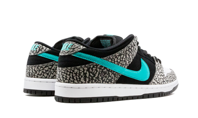Dunk Low SB Atmos Elephant