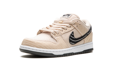 Dunk Low SB Albino & Preto 'Jiu-Jitsu'