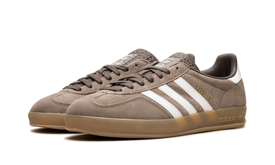 White Gazelle Indoor Earth Strata Gold Metallic