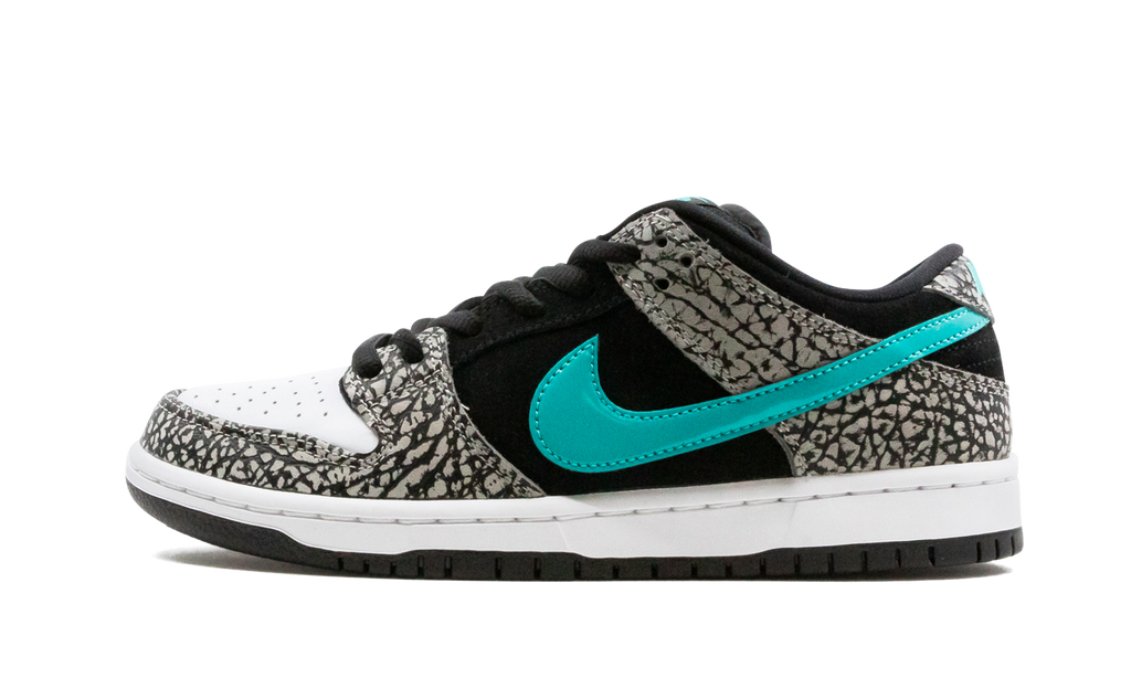 Dunk Low SB Atmos Elephant