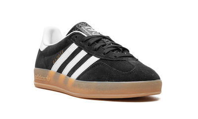 Black Gazelle Indoor
