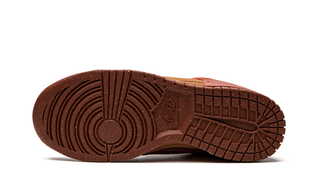 Dunk Low Pink Disrupt 2 Desert Bronze Prime