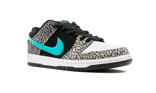 Dunk Low SB Atmos Elephant