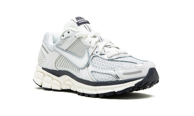 Silver Zoom Vomero 5 Photon Dust Metallic