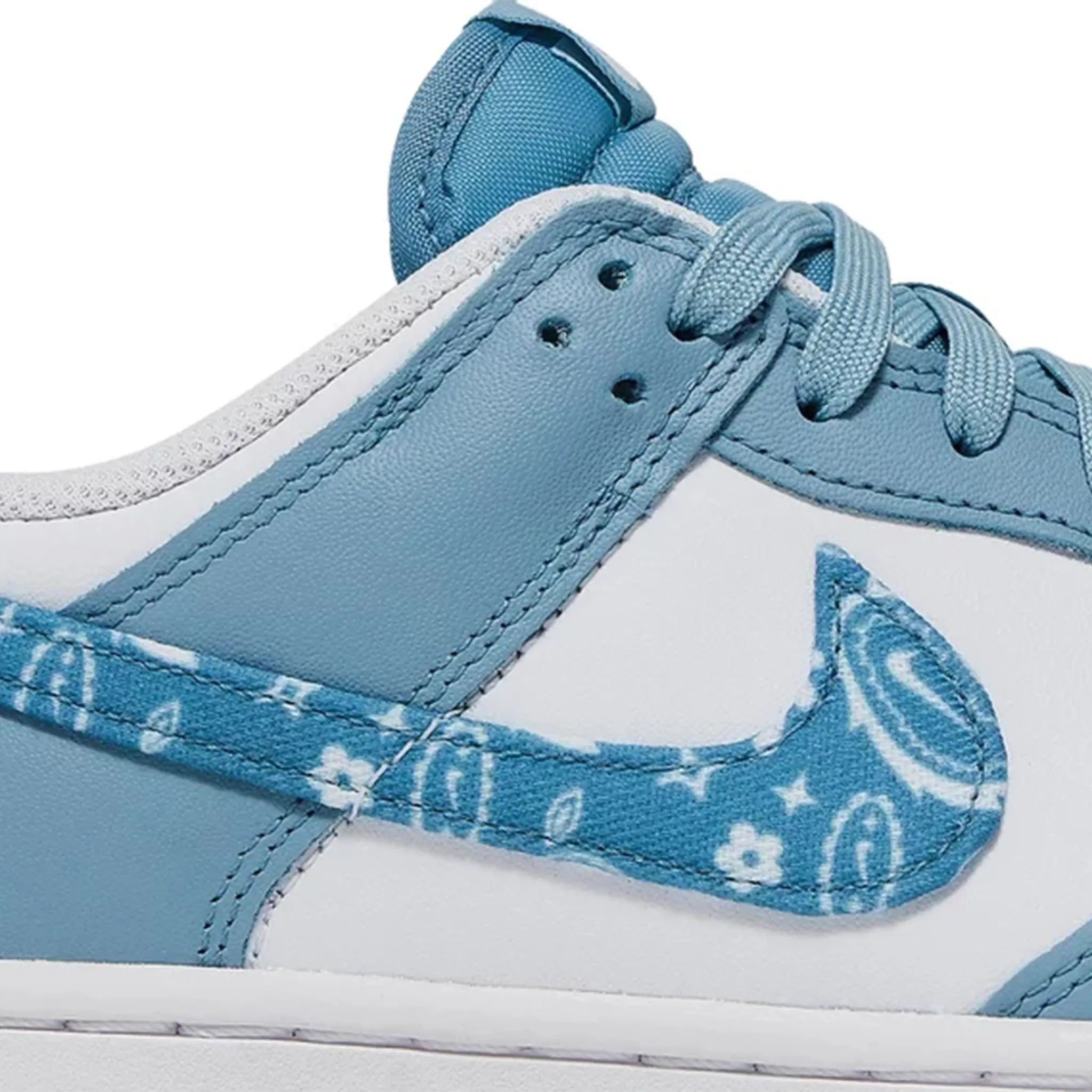 Dunk Low Blue Essential Paisley Pack (W)