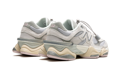 9060 Grey Lilac