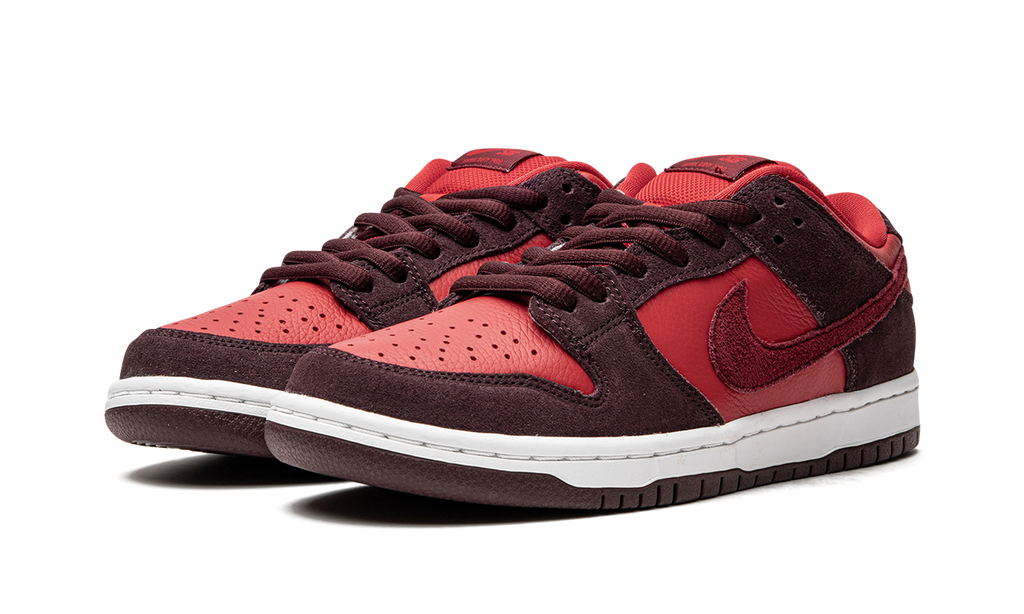 Dunk Low SB Cherry